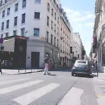 Rue De Ponthieu Central Furnished Apartment