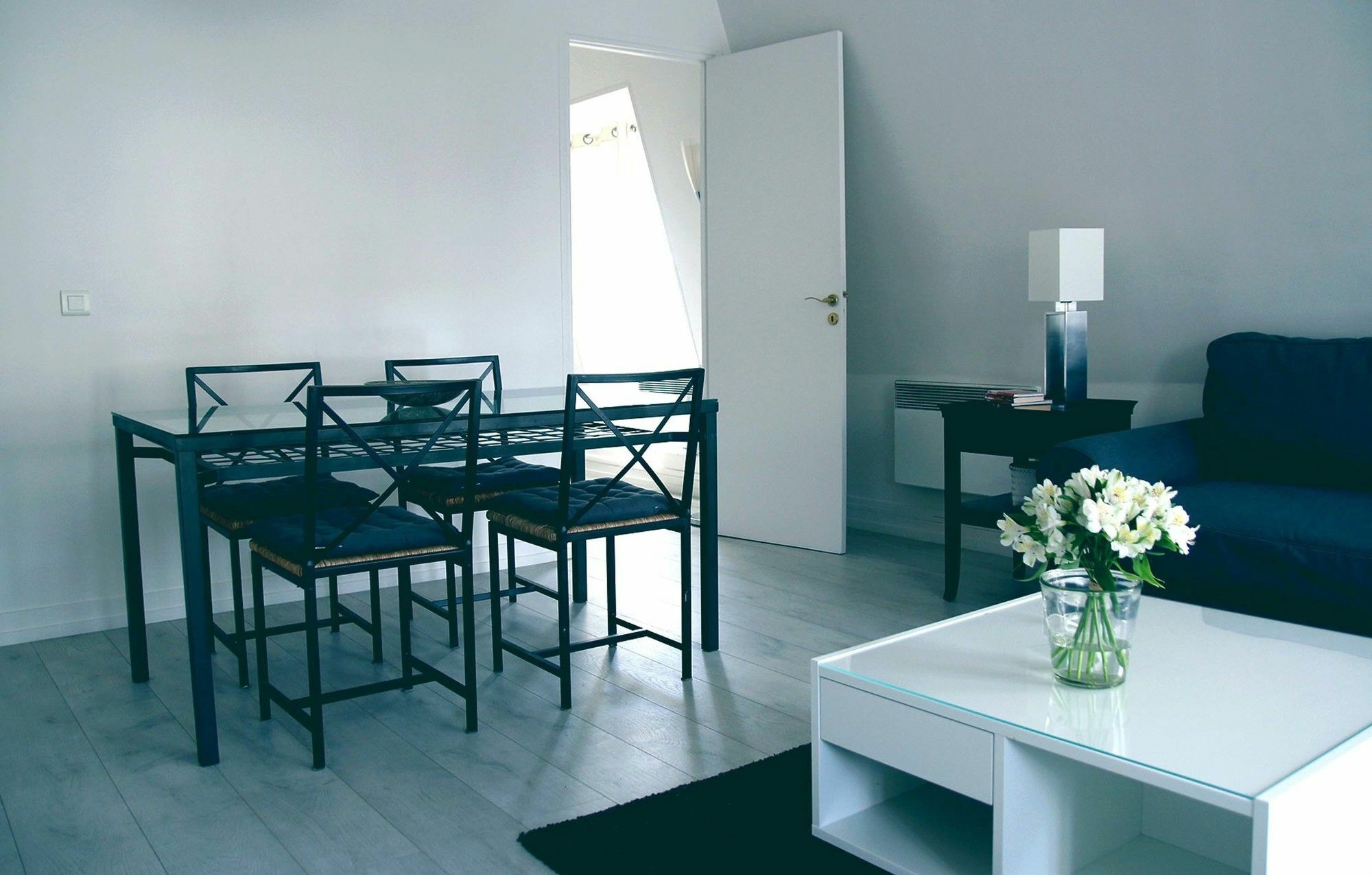 Rue De Ponthieu Furnished * Paris
