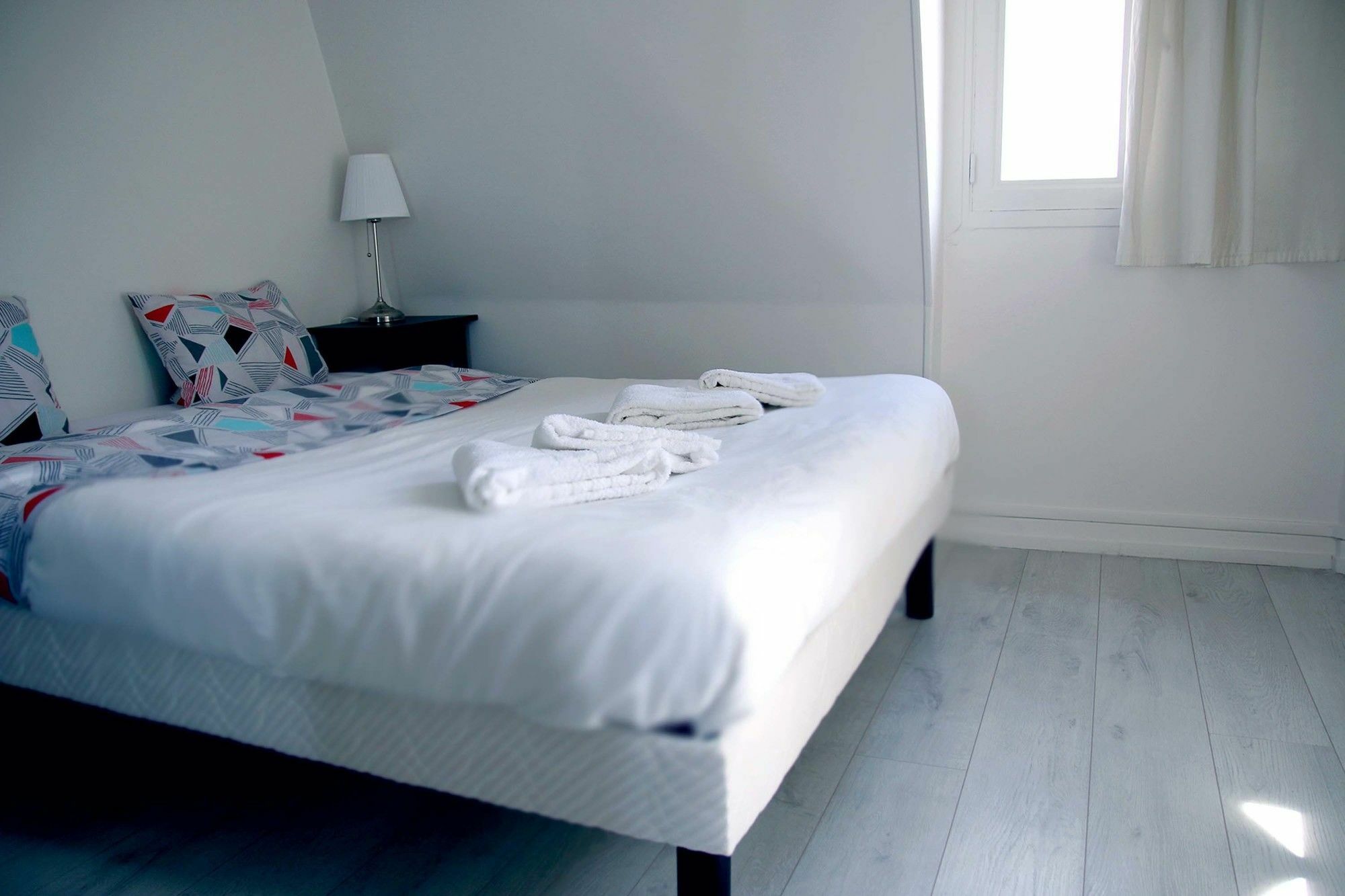Rue De Ponthieu Furnished Apartment *